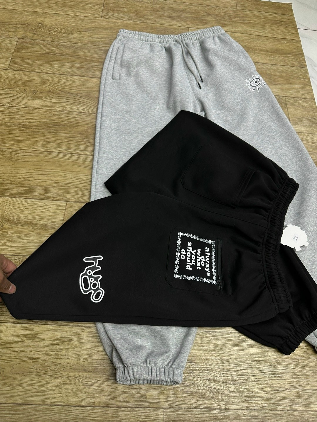 брюки спортивные chrome hearts мужские,мужские спортивные брюки,спортивные штаны мужские,штаны спортивные,штаны спортивные chrome hearts