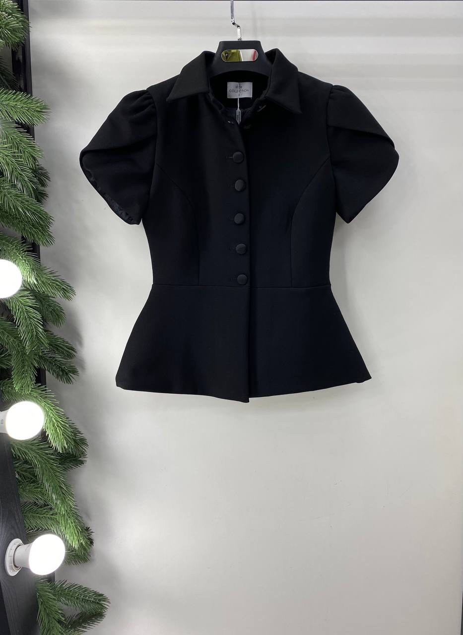 приталенный пиджак,деловой костюм женский,жакет,приталенный жакет,блузка стильная
