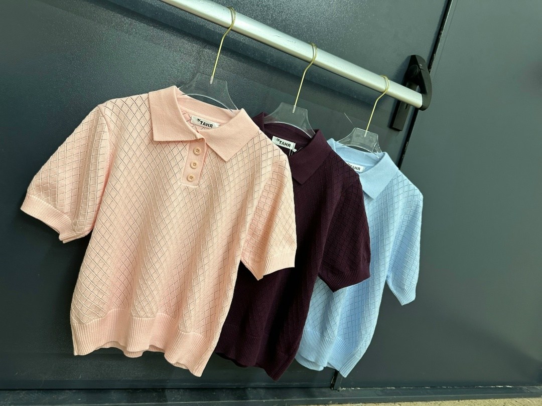 бежевый джемпер,джемпер поло,поло рубашка,вязаное поло,трикотажная рубашка