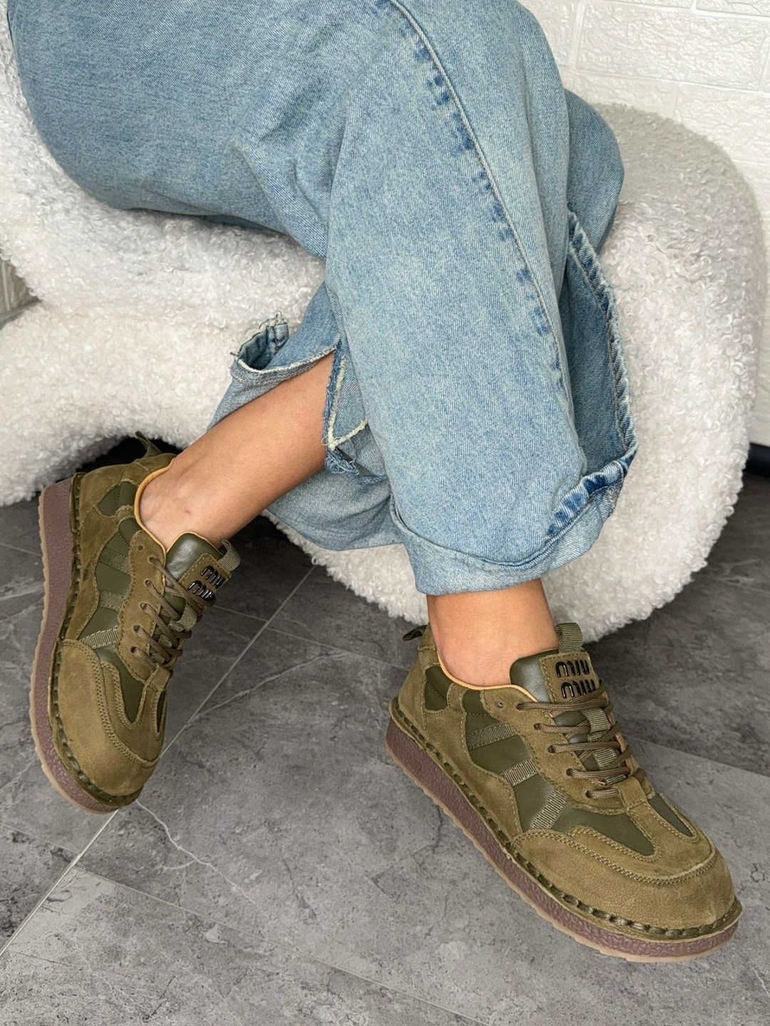 ,кроссовки женскиe,черные кроссовки,женская ,кроссовки стильные