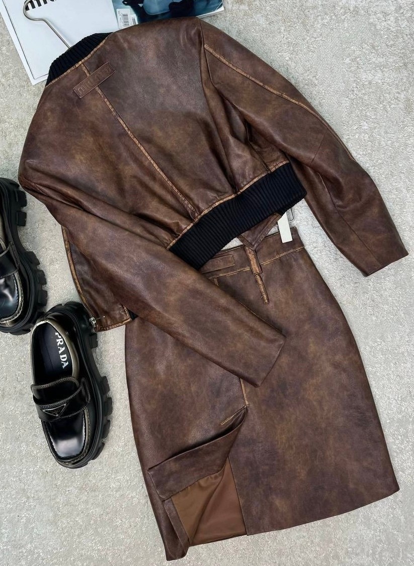 куртка кожаная,стильные куртки,кожаная женская куртка,женский костюм двойка miu miu