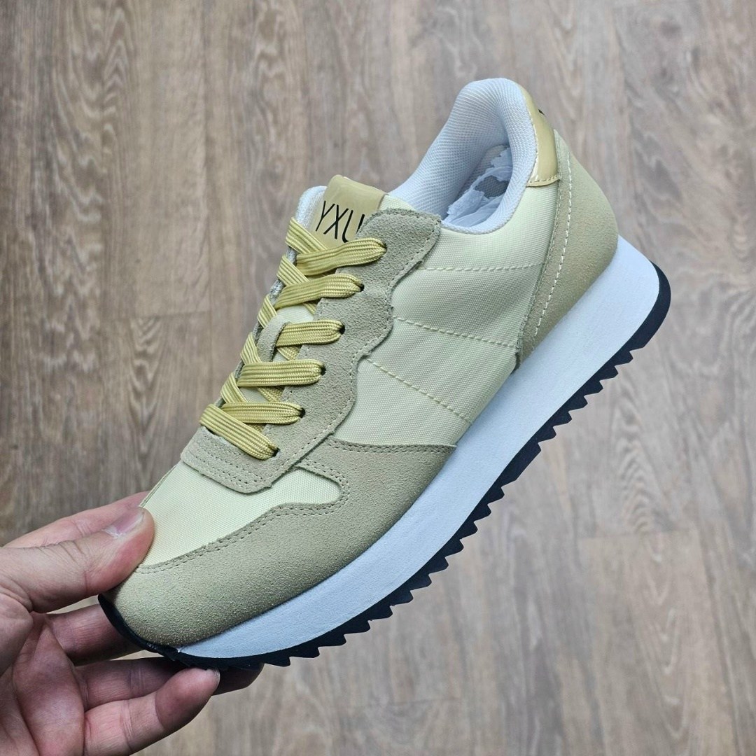 женские кроссовки,кроссовки,повседневные кроссовки,кроссовки модные,белые кроссовки