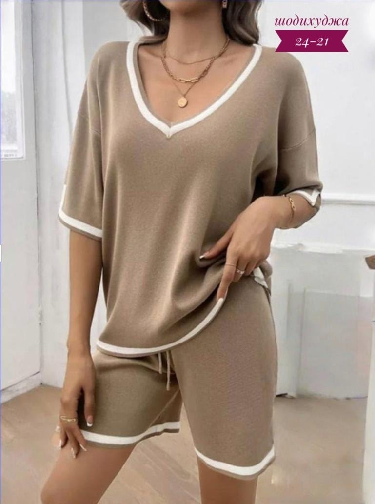 трикотажный костюм с шортами,женский трикотажный костюм из двух предметов,трикотажные костюмы женские,женский костюм,женский трикотажный комплект из 2 предметов