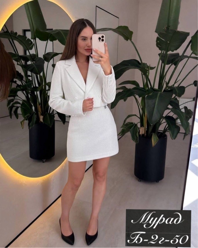 твидовый костюм юбка и укороченный жакет,женские костюмы с юбкой,костюм юбка и пиджак,твидовый костюм,костюм с юбкой букле