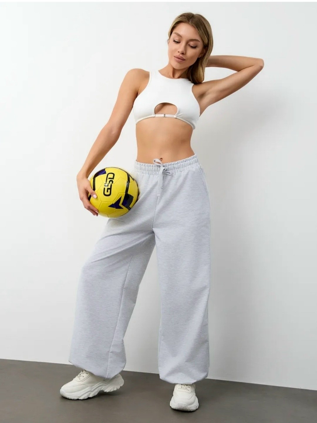 повседневный костюм,модные образы,широкие брюки,брюки женские