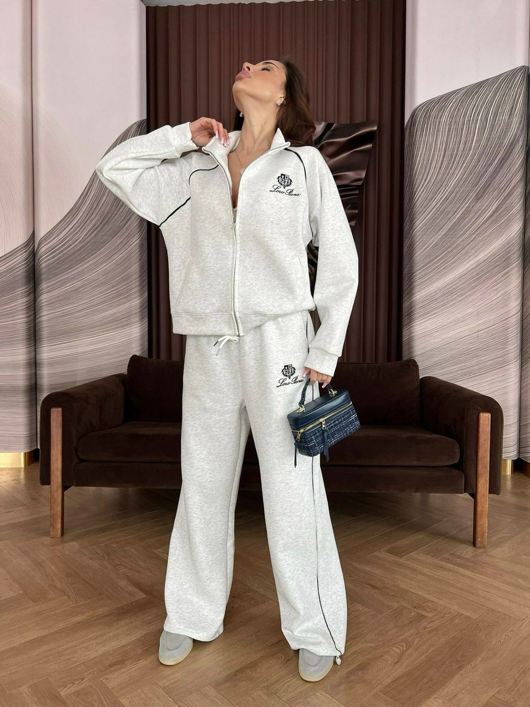 спортивный костюм женский,спортивный костюм,стильный костюм,женский костюм,спортивный костюм женский серый