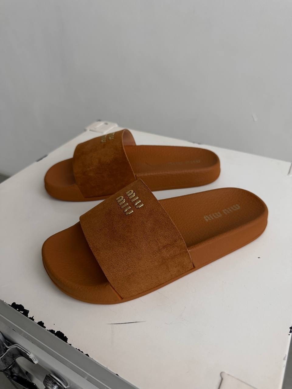 ,шлепанцы женские,puma by rihanna,тапки модные,сандали