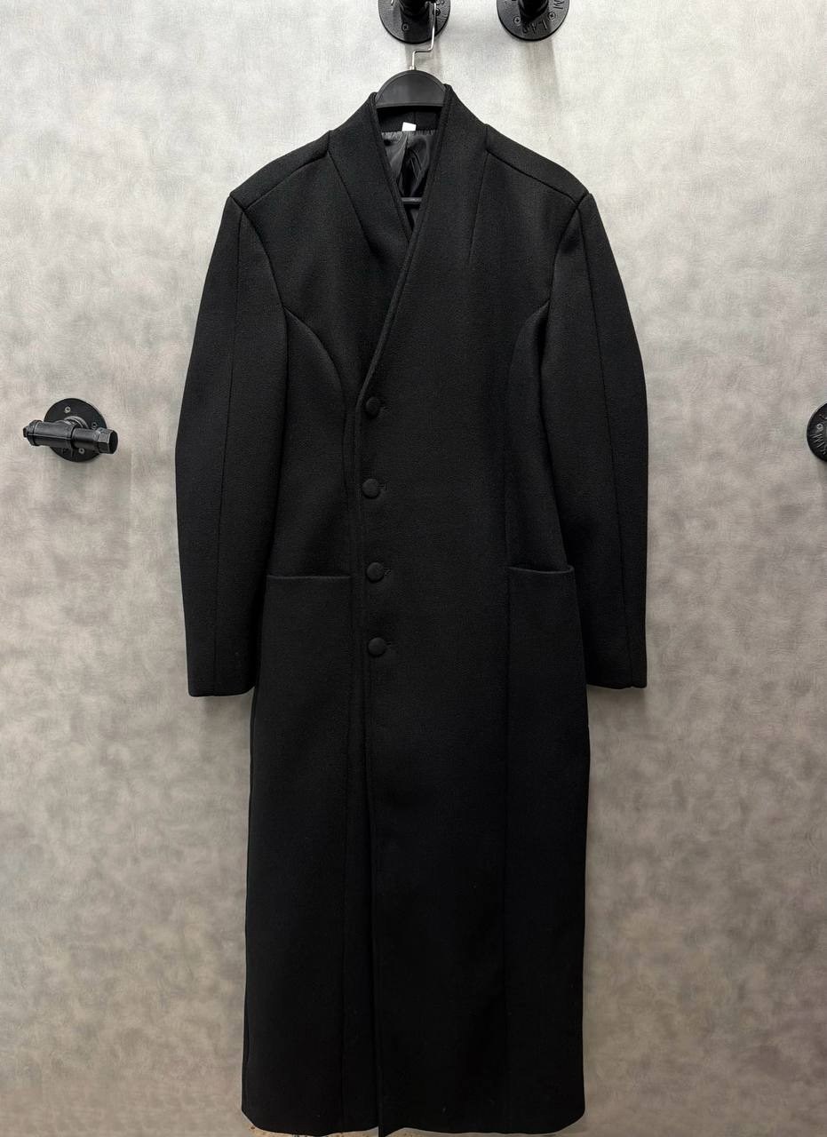 модное шерстяное пальто,модное пальто,черное пальто,пальто приталенное,шерстяное пальто