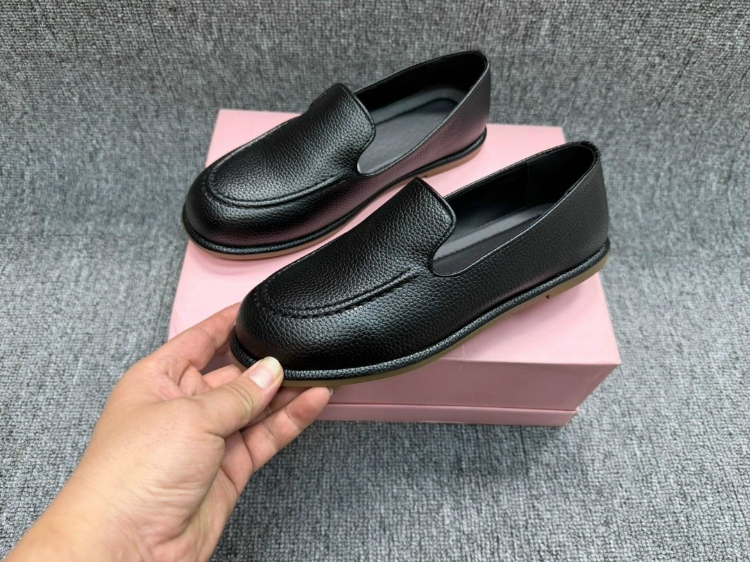 ,лоферы замшевые,мужские замшевые лоферы,замшевые мокасины,лоферы loro piana summer walk из замши серые