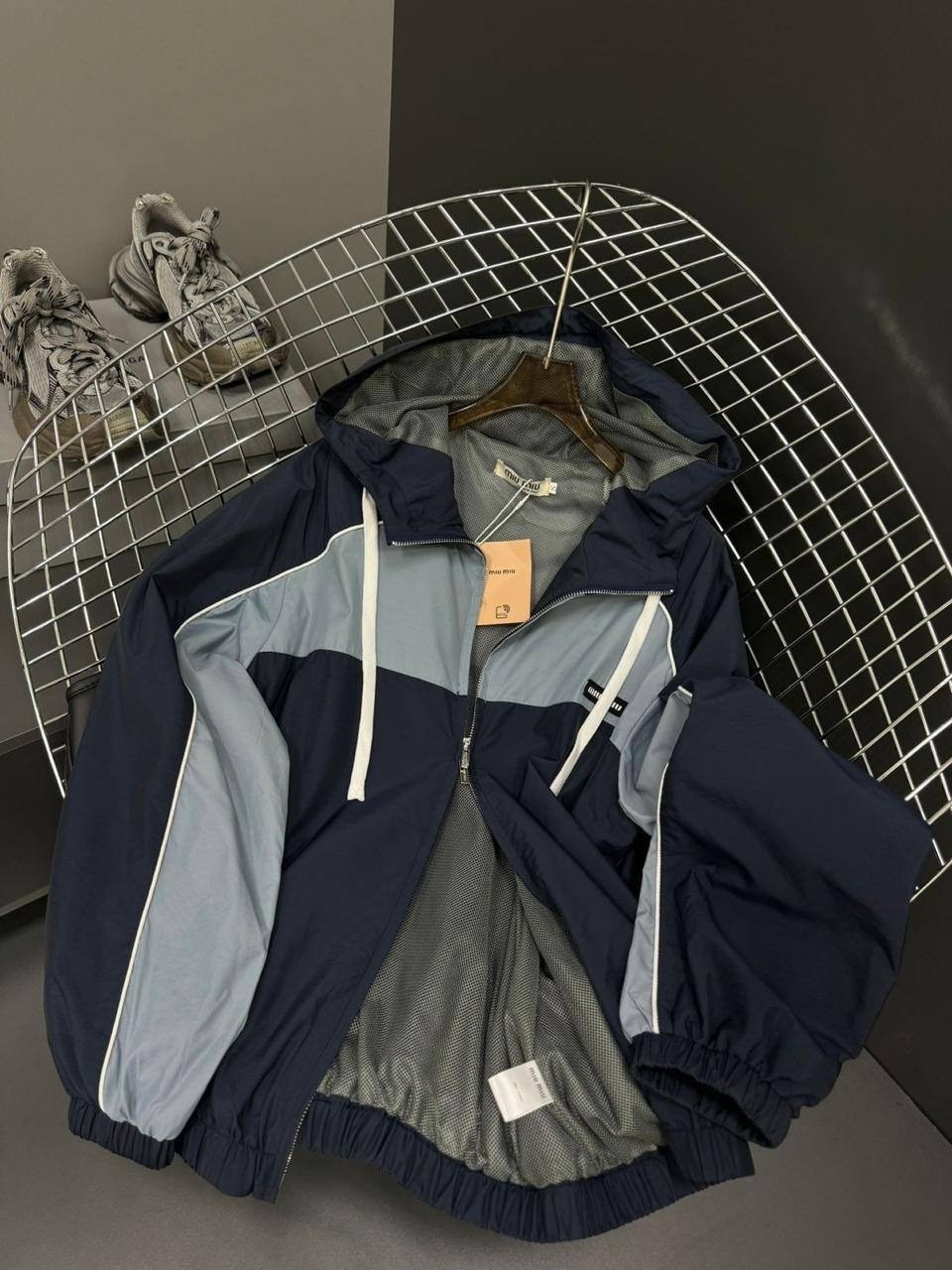 куртка бомбер,куртка женская,спортивная куртка,одежда модная