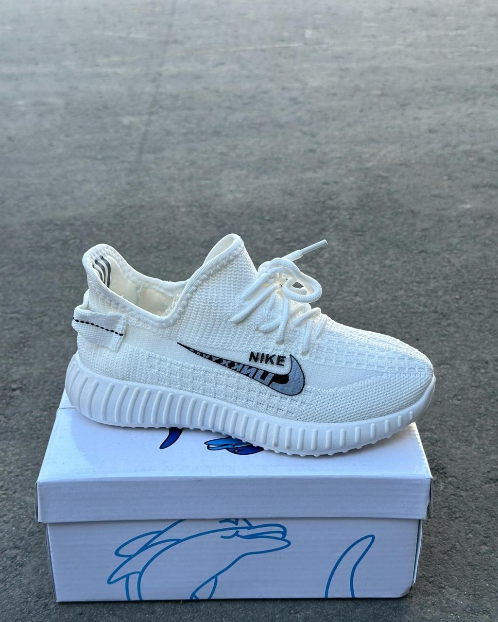 adidas yeezy boost 350 v2 sand taupe,кроссовки,,кроссовки изи детские,adidas yeezy boost 350 brown