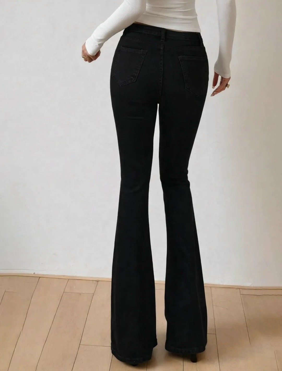 джинсы клеш женские,джинсы-клеш,джинсы клеш женские с высокой посадкой,джинсы клеш женские от колена,клёш от колена джинсы