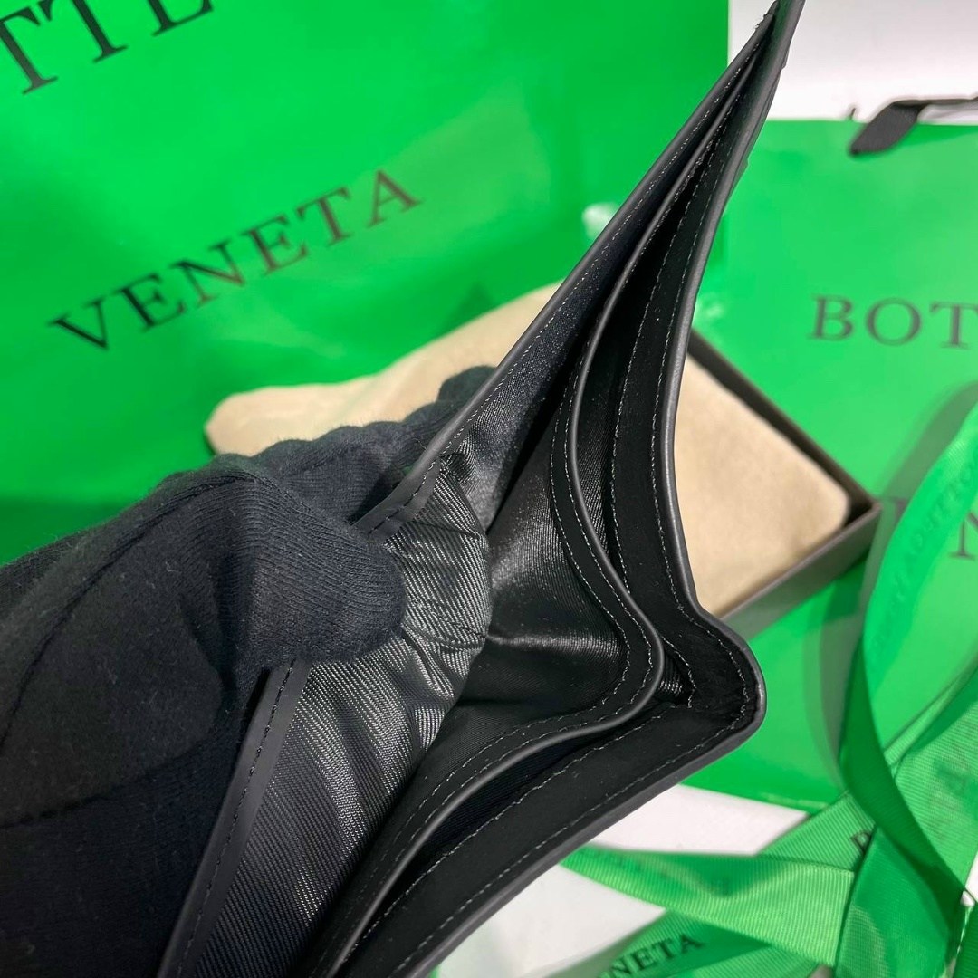 обложка на паспорт bottega veneta,bottega veneta кошелек,мужской кошелек bottega veneta,портмоне bottega veneta,bottega veneta бумажник