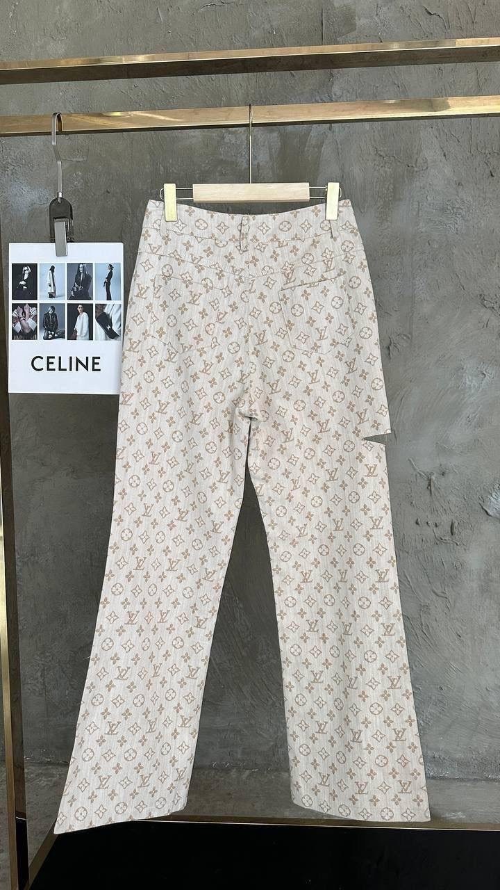 джинсы gucci,джинсы гуччи,джинсы louis vuitton мужские,джинсы louis vuitton,голубые широкие джинсы с логотипами louis vuitton