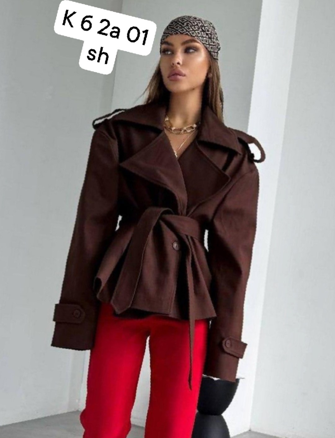 тренч укороченный,тренч с поясом,тренч,женская верхняя одежда,тренч женский