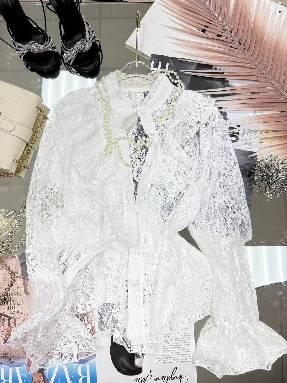 женская кружевная рубашка-блузка из гипюра,блузка кружевная,рубашка кружевная,женская кружевная рубашка,красная кружевная рубашка