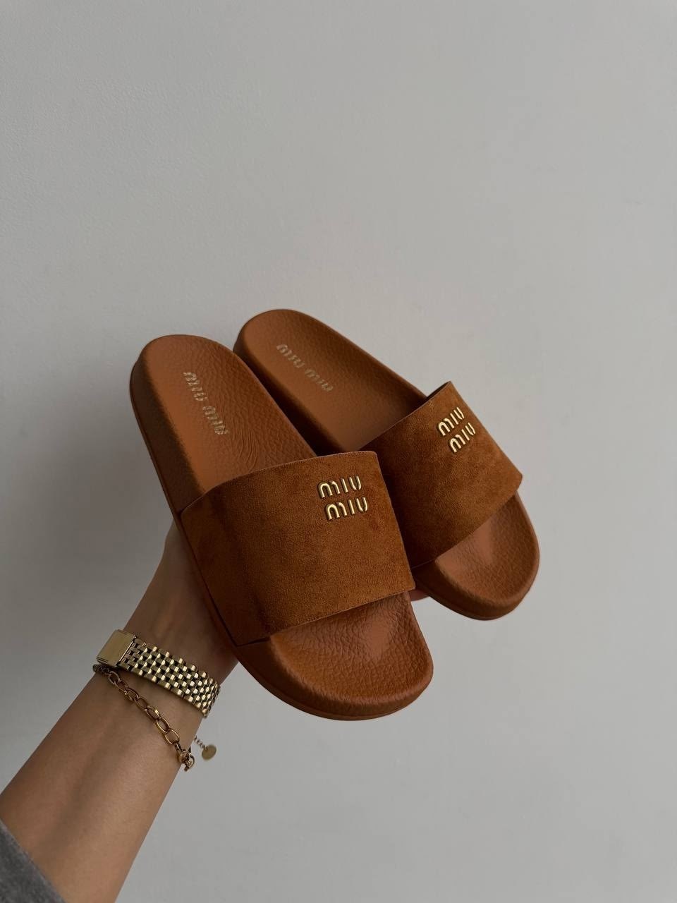 шлепанцы женские,,тапки модные,шлепки женские,мужские шлепанцы