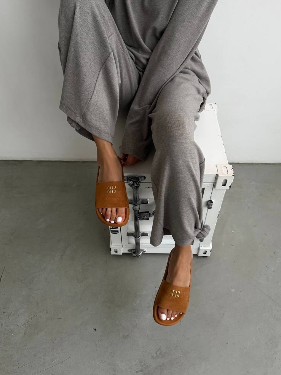 шлепанцы женские,,тапки модные,шлепки женские,мужские шлепанцы