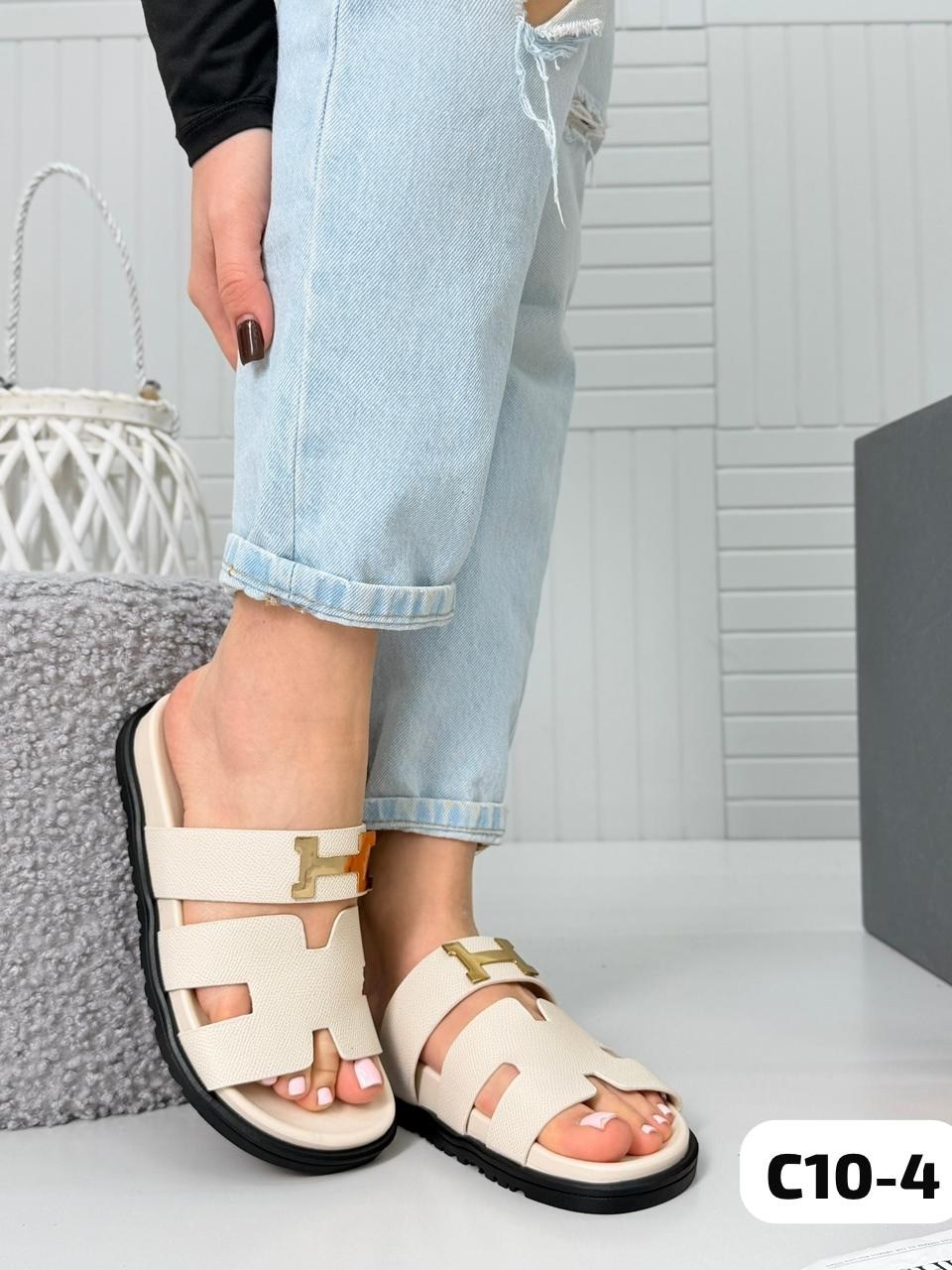 ,шлепанцы женские,шлепки модные,женские шлепки,босоножки сандали