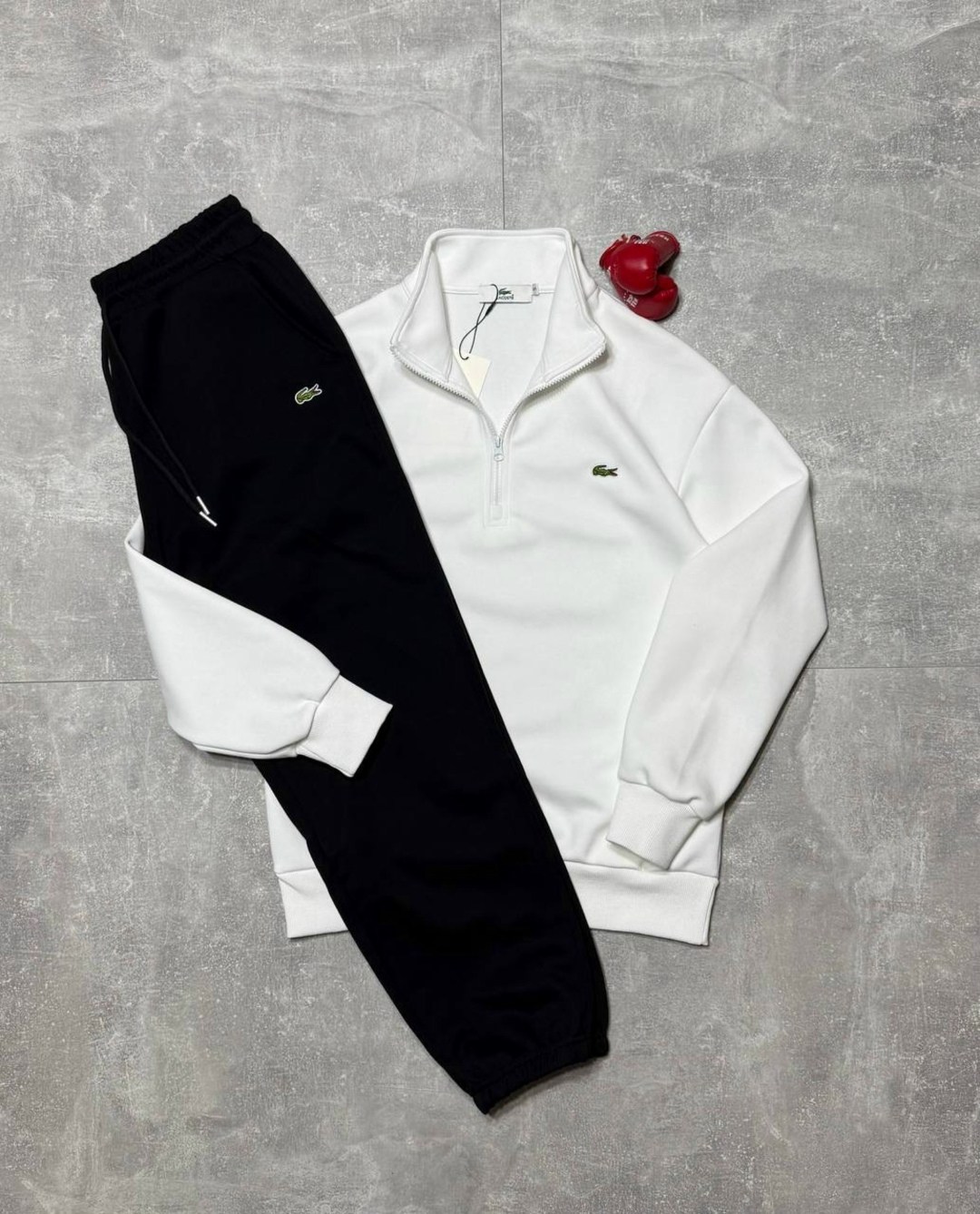 спортивный костюм lacoste,спортивный костюм от фирмы lacoste,спортивный костюм мужской,lacoste grey sweatsuit,спортивный костюм