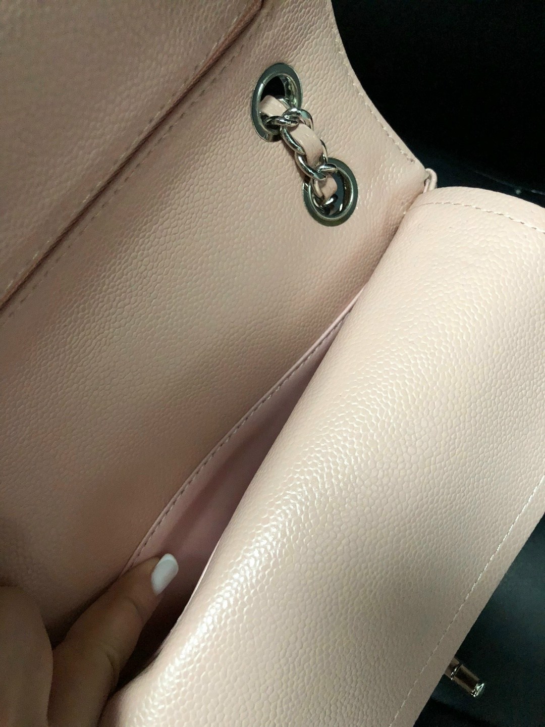 сумка шанель,chanel classic flap bag,chanel сумка,сумка шанель chanel 2.55 flap бежевая с фурнитурой серебро,сумка шанель бежевая