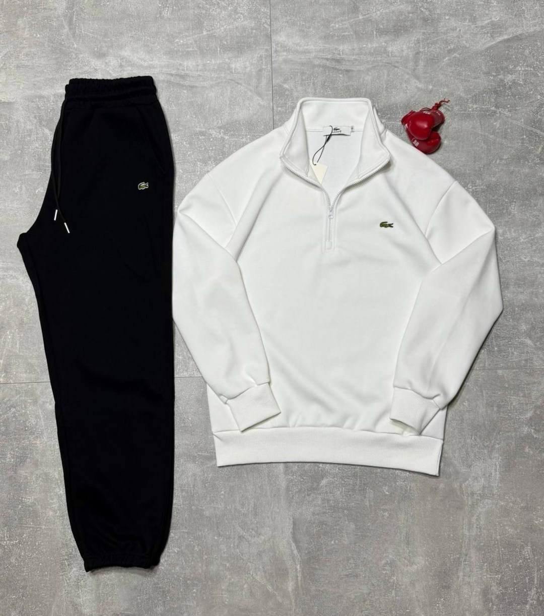 спортивный костюм lacoste,спортивный костюм от фирмы lacoste,спортивный костюм мужской,lacoste grey sweatsuit,спортивный костюм