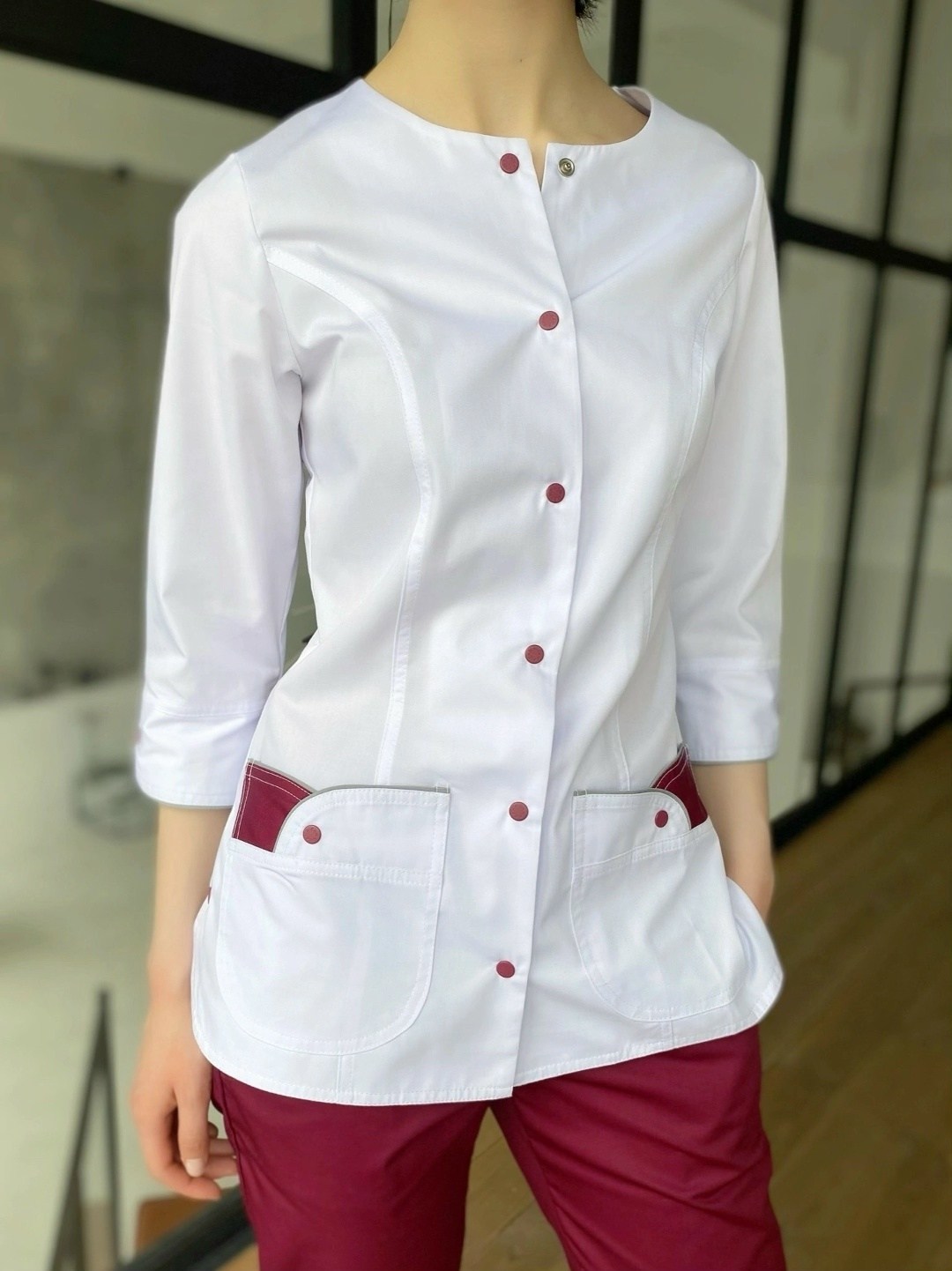 костюм медицинский женский,костюм медицинский,медицинский костюм женский белый с красным mita,медицинский костюм женский белый с красным mitа мила,мед костюмы женские