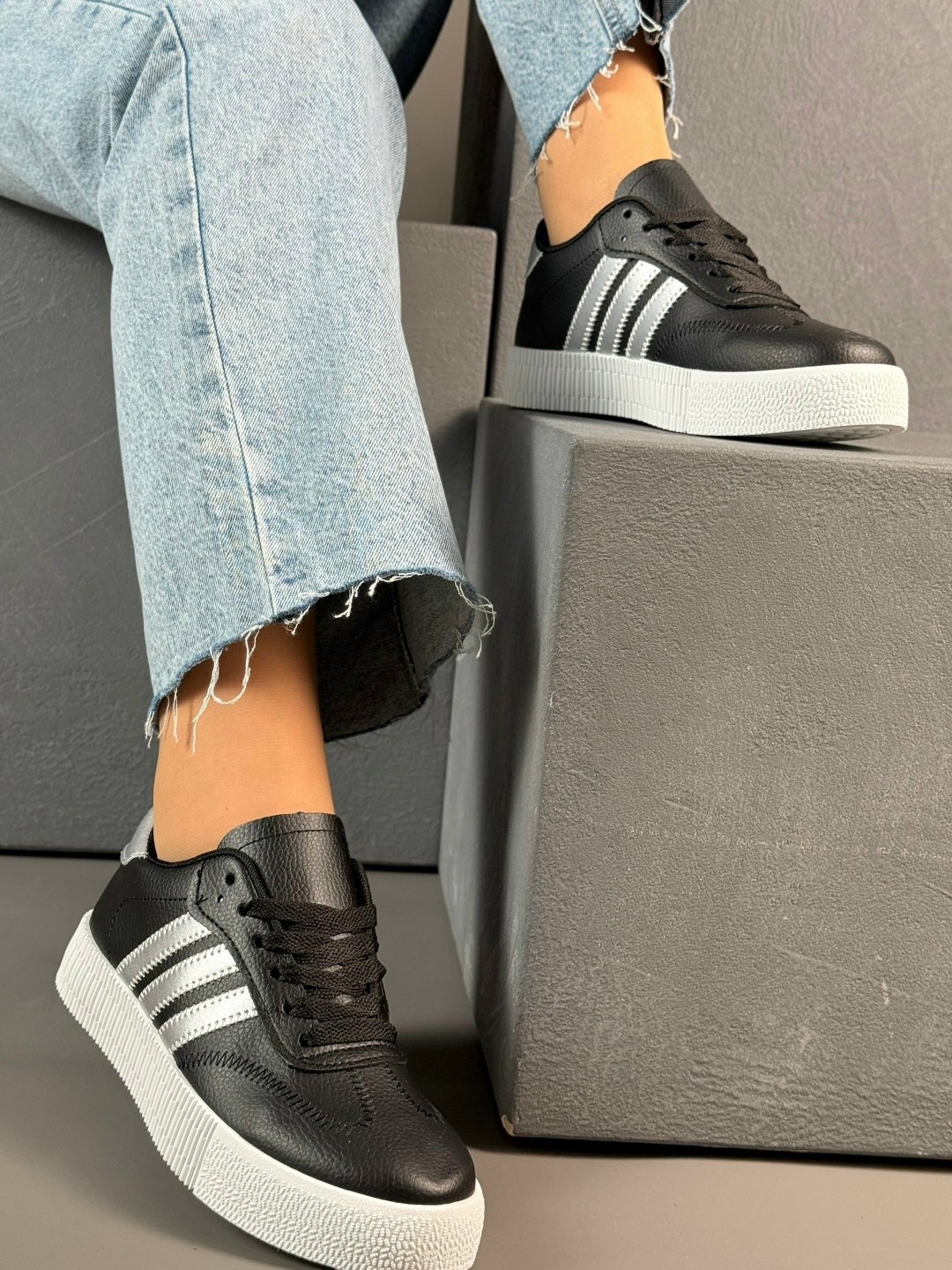 ,женские кроссовки adidas,кроссовки женские,белые кроссовки,кроссовки адидас женские