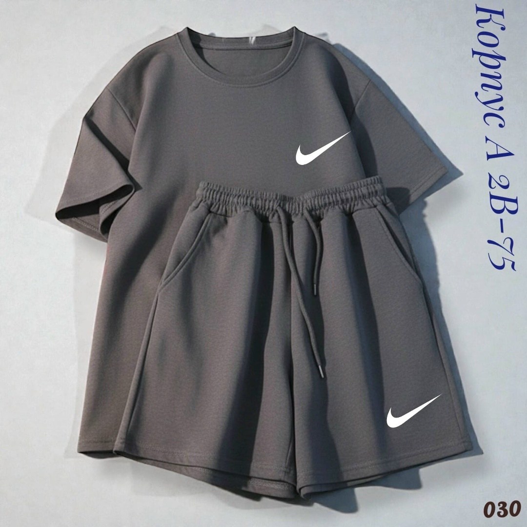 спортивные костюм,nike спортивный костюм,комплект одежды,костюм спортивный с шортами и футболки,костюм