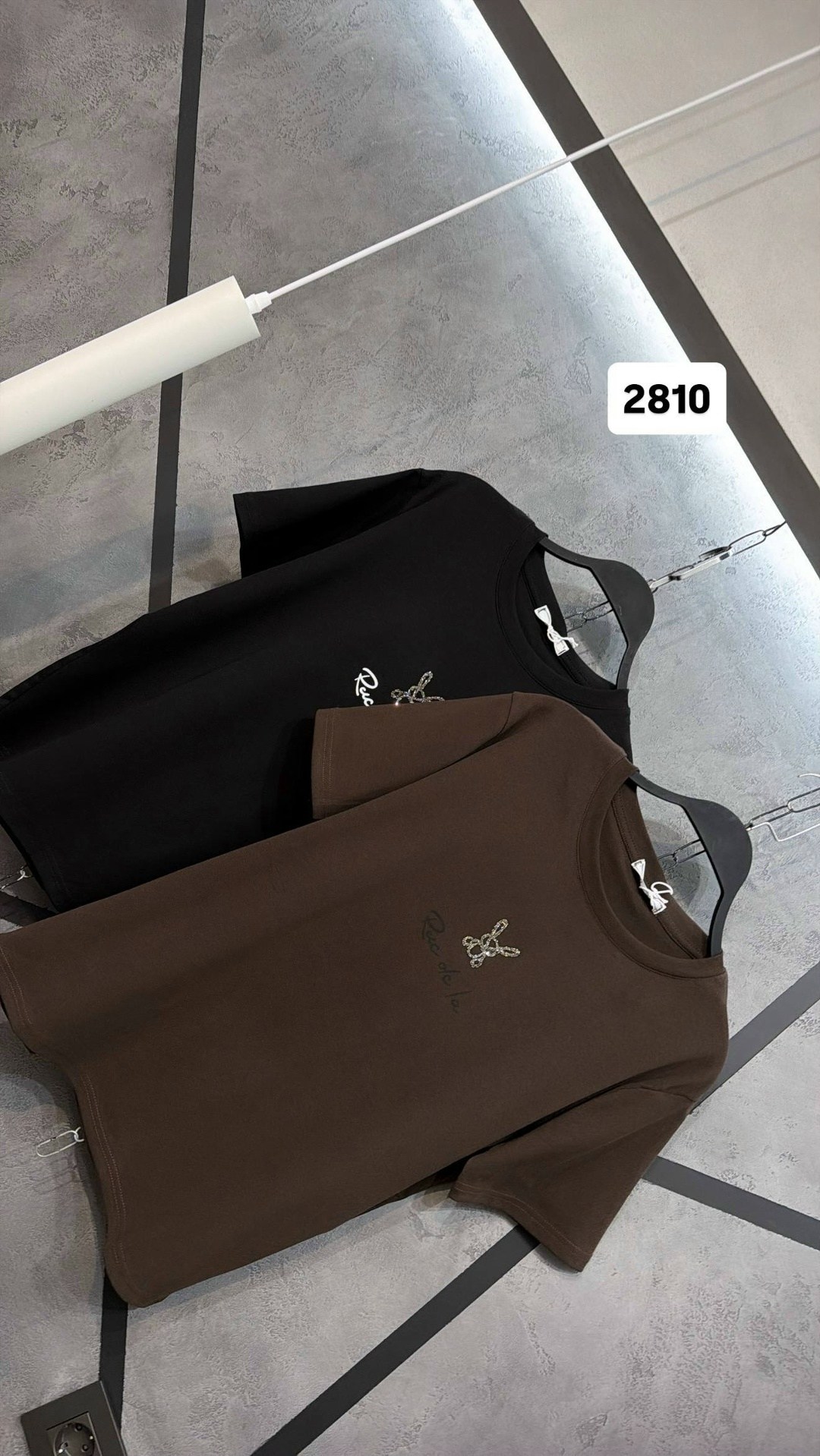 оранжевая футболка,нежно оранжевая футболка,футболки женская,футболка,брендовые футболки