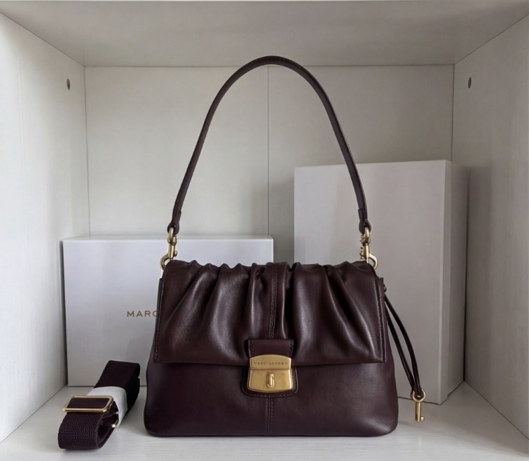 сумка,сумка женская,женская черная сумка,женская сумка через плечо,кожаная сумка женская