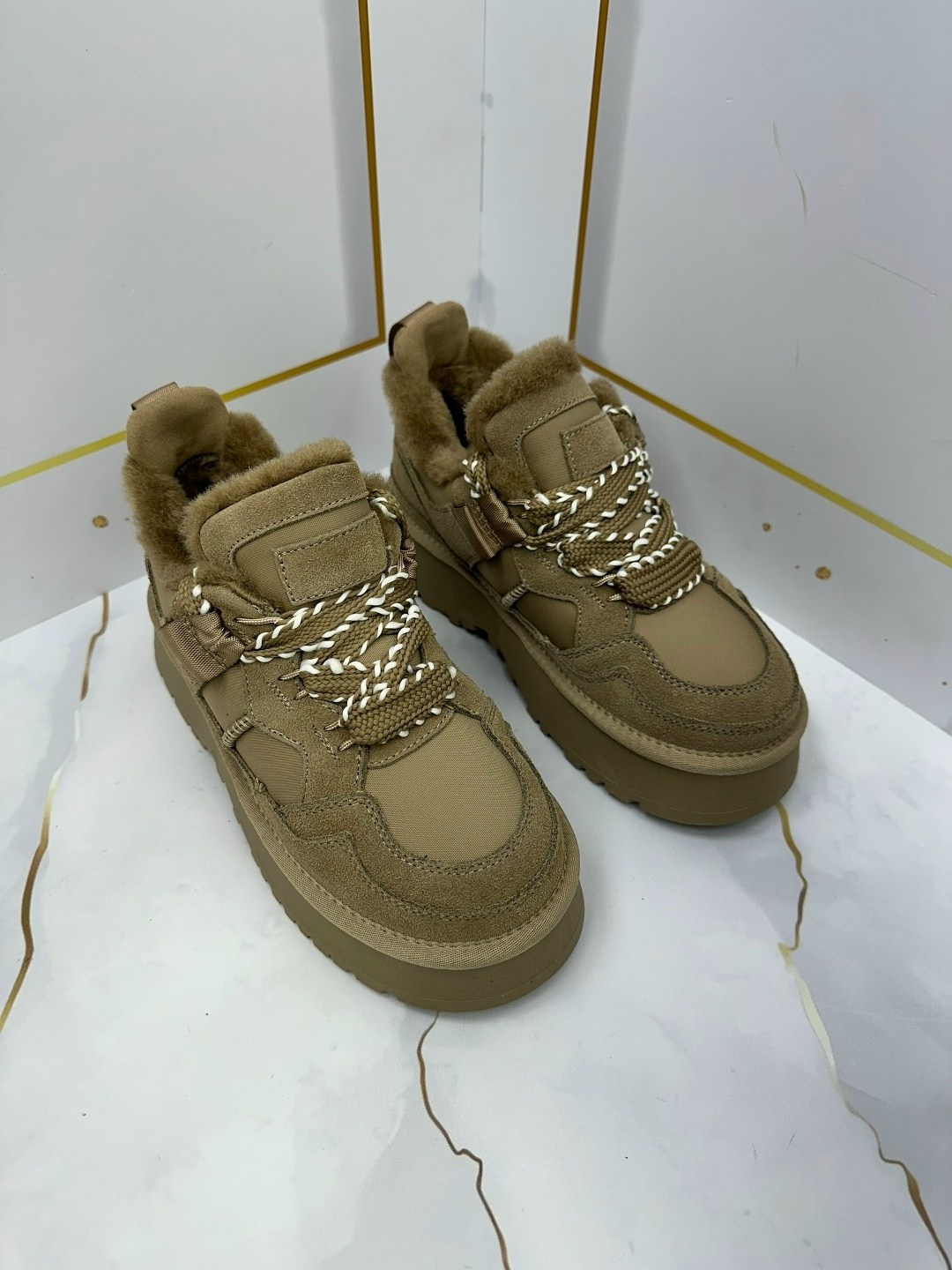 ,ugg кроссовки зимние,кроссовки зимние женские,угги кроссовки женские зимние,женские угги