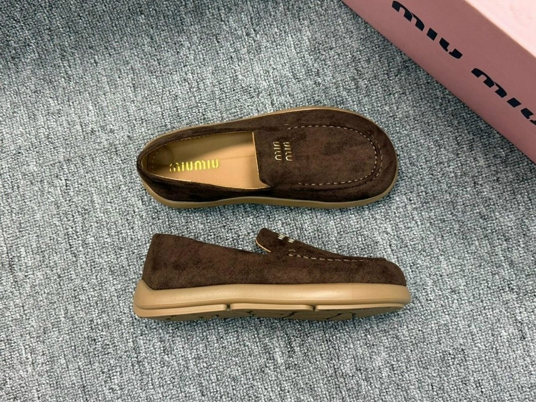 ,лоферы miu miu,модные лоферы,туфли женские miu miu,женские лоферы