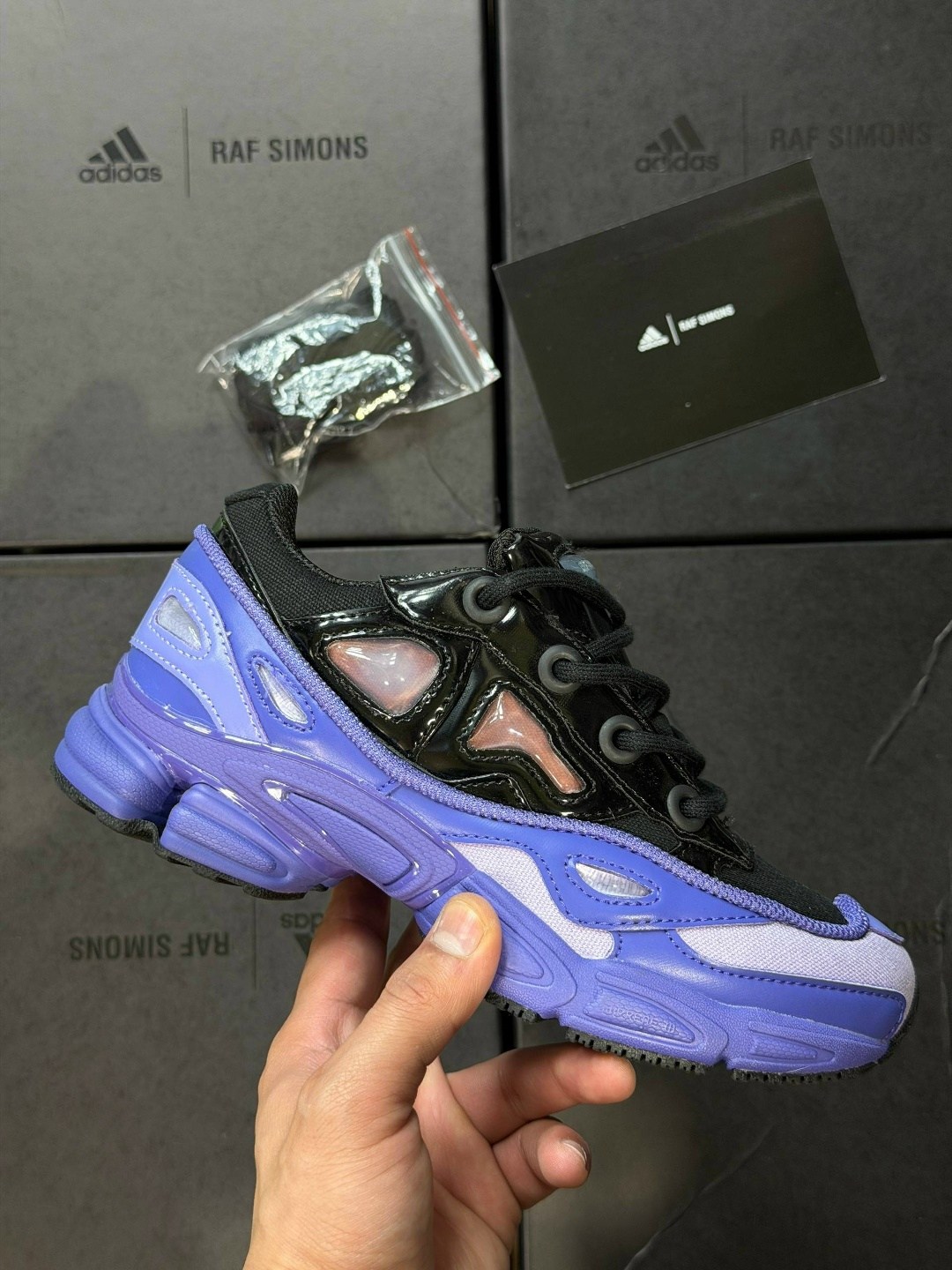 кроссовки adidas raf simons x ozweego 'tactile rose' розовый,adidas raf simons ozweego,adidas raf simons ozweego 3 red pink,adidas raf simons ozweego розовые красные туфли кроссовки,adidas x raf simon