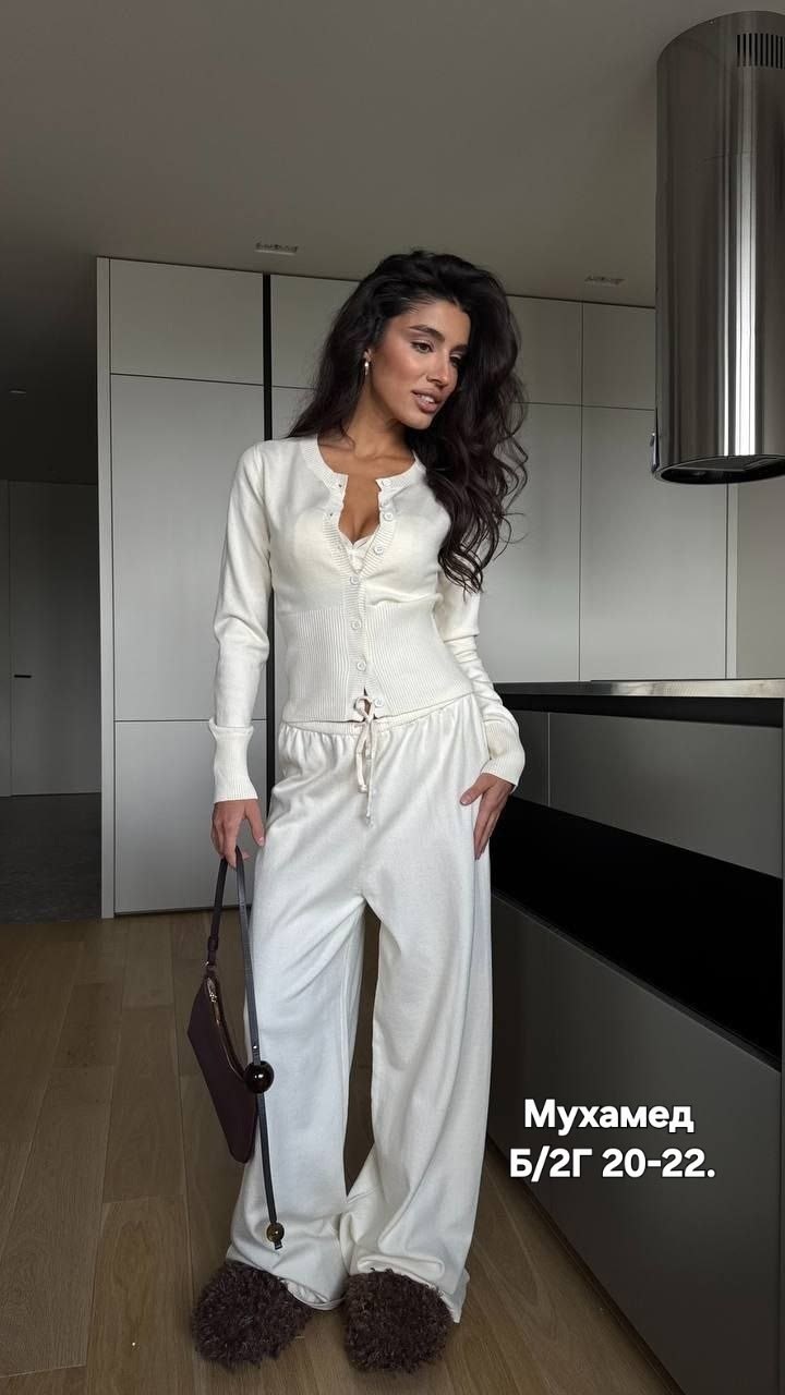 костюм двойка женский,костюм трикотажный,женские костюмы,женский брючный костюм,костюм женский с капри