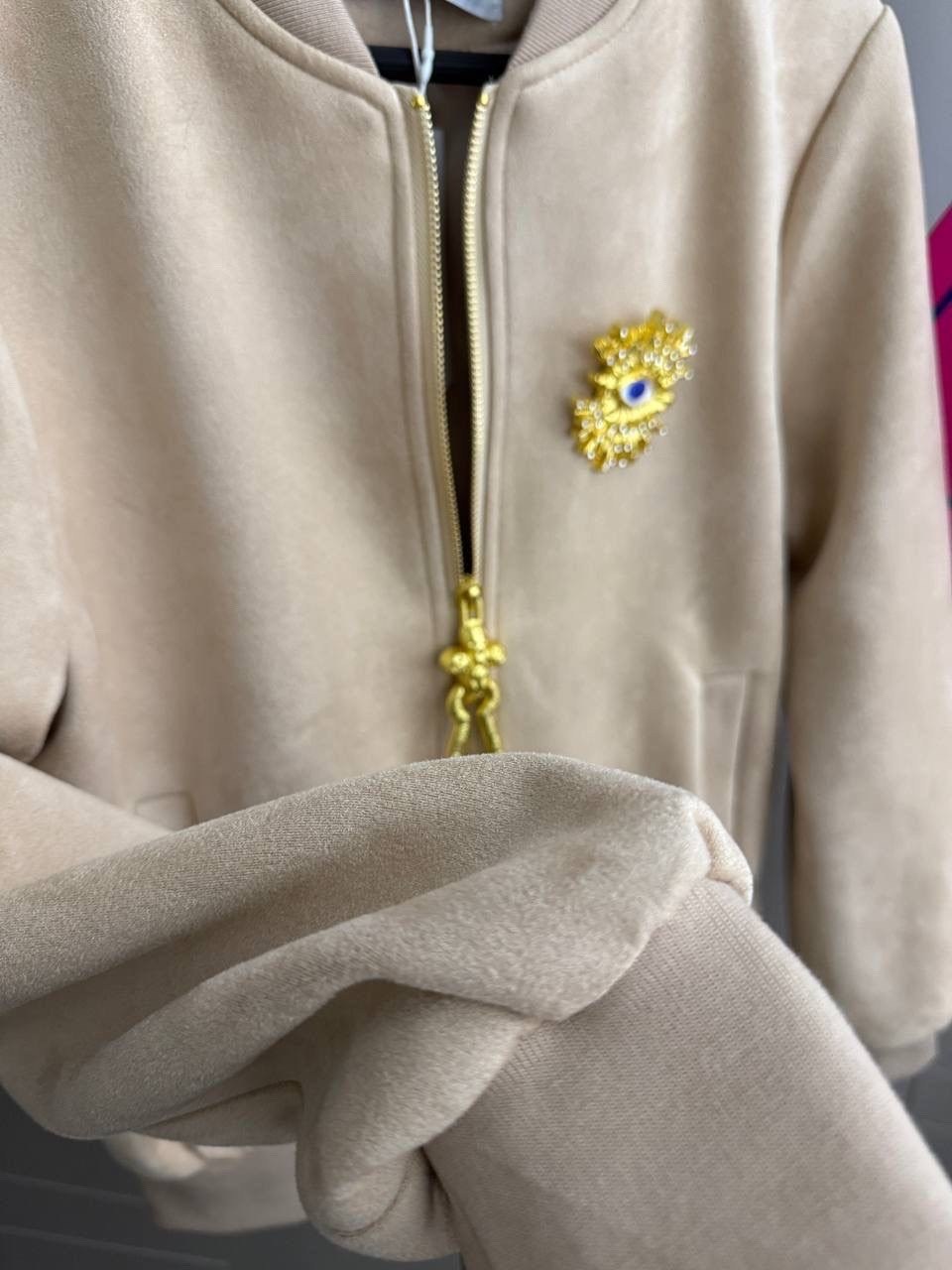 бежевый бомбер,бомбер женский,куртка бомбер,куртка бомбер женская