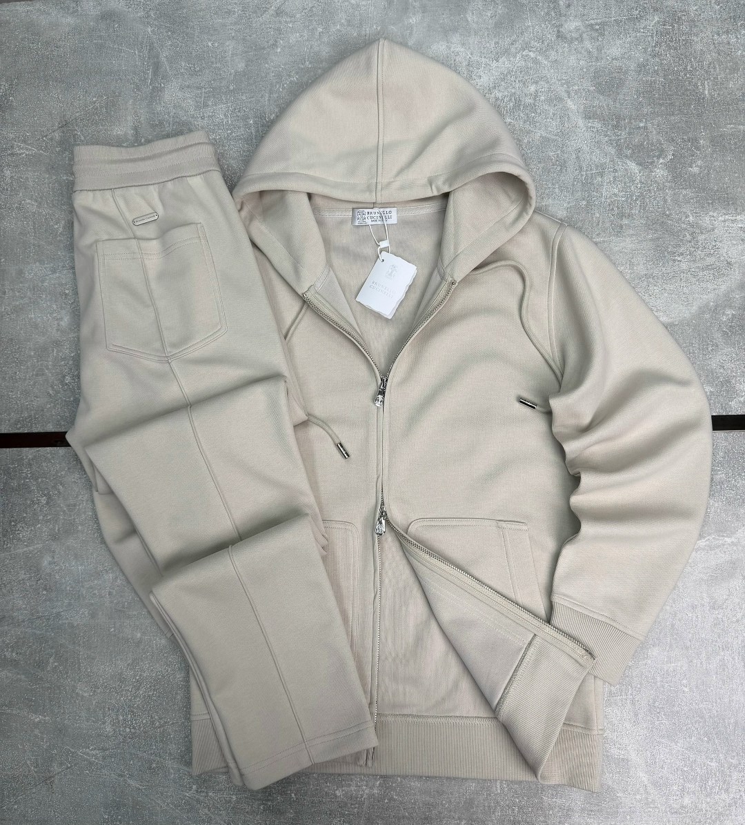 спортивный костюм brunello cucinelli,бежевая кофта,спортивные костюм,бежевая толстовка,костюм на флисе мужской