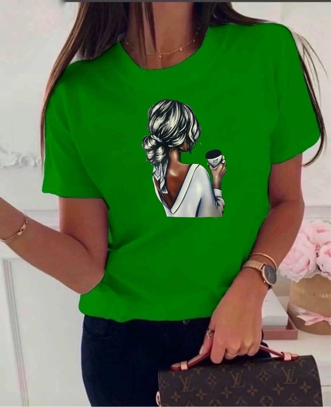 футболки женская,женские футболки с принтом,футболка зелено,модная женская футболка,женская повседневная футболка