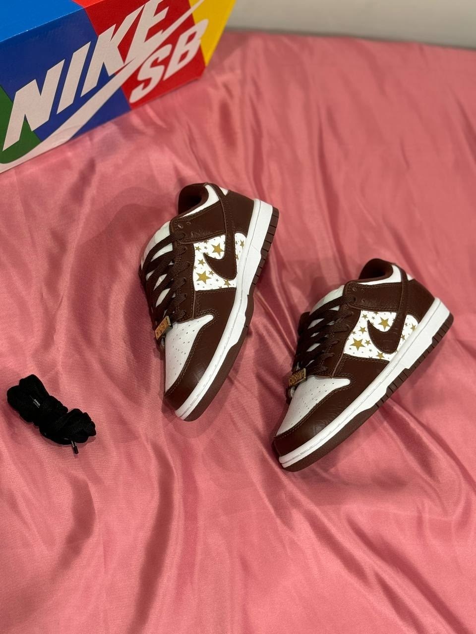 dunk low nike,nike dunk low sb x supreme "barkroot brown",nike supreme,кроссовки,nike sb dunk low