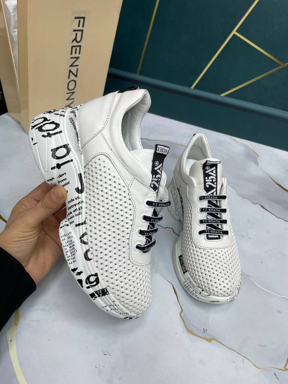 ,кроссовки женскиe,спортивная ,кроссовки турецкие,модные кроссовки