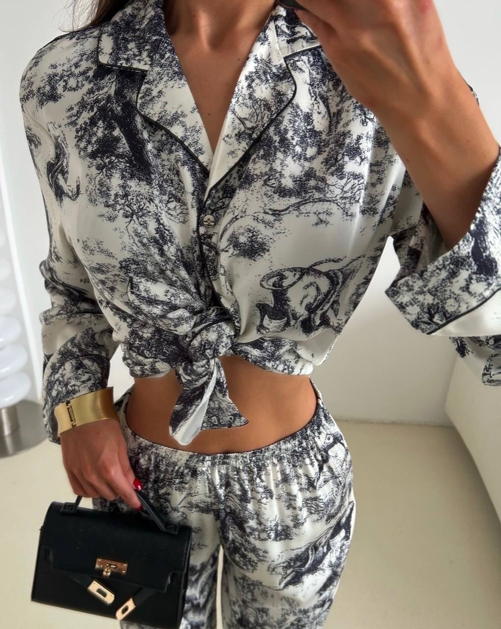 шелковый костюм в пижамном стиле,костюм в пижамном стиле,пижамные костюмы,пижама женская,пижама для женщин