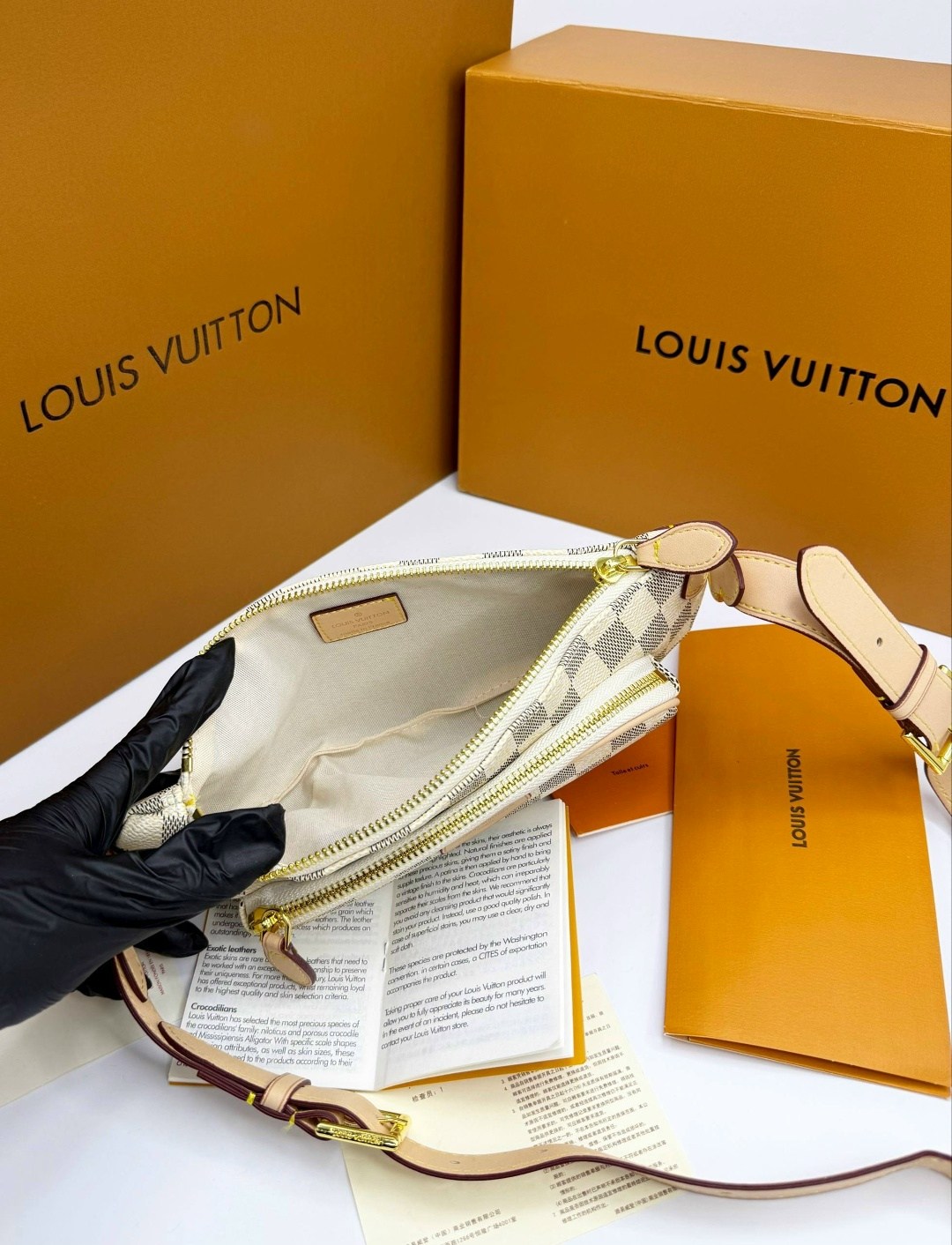 louis vuitton поясная сумка,louis vuitton сумка на пояс,louis vuitton косметичка louis vuitton,louis vuitton женская сумка,сумкa louis vuitton
