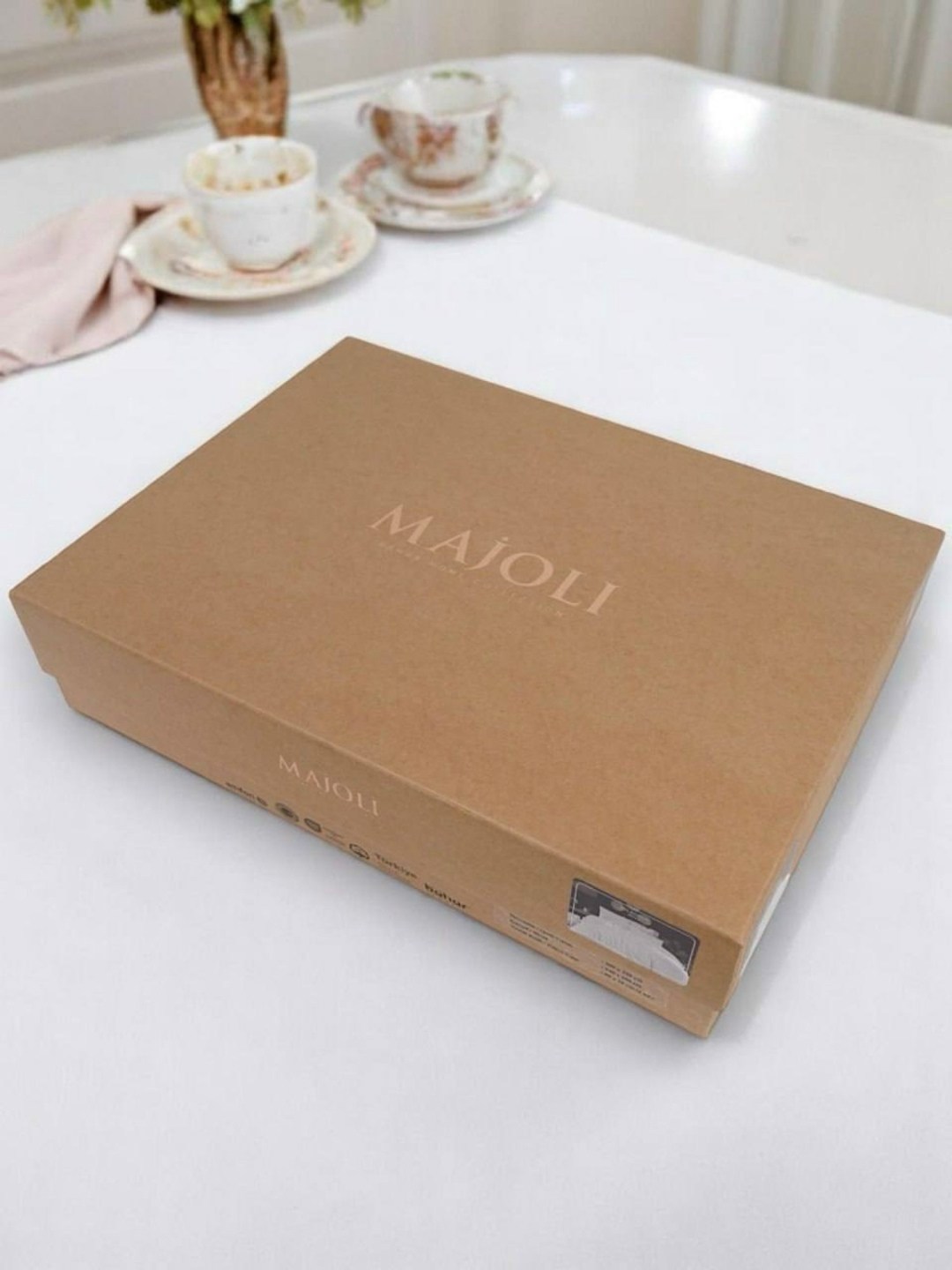 комплект постельного белья,постельное бельё,однотонное постельное белье,интерьер спальной,стильная спальня