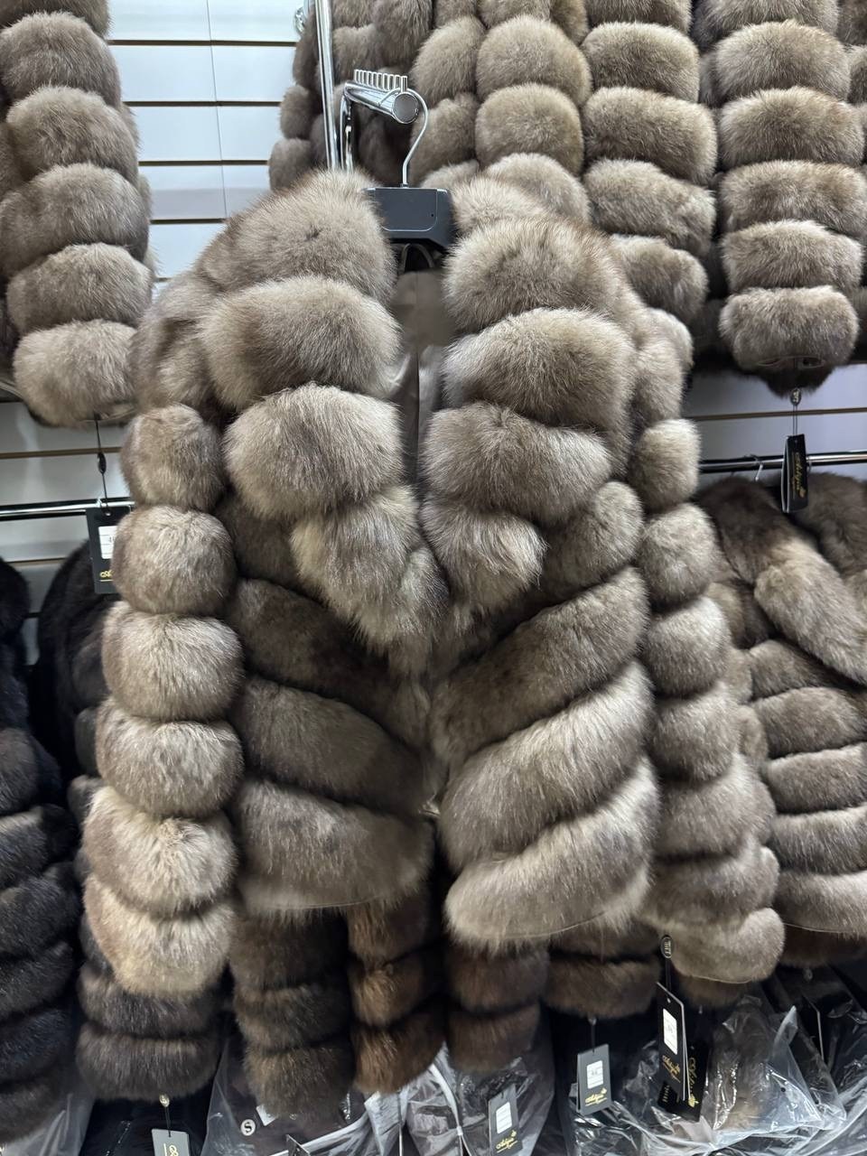 шуба из песца,шуба из песца под соболя,шуба песец под соболь,шуба соболь,шуба из песца с английским воротником