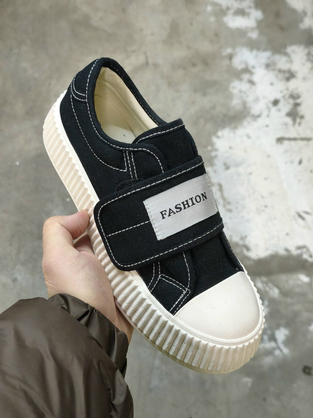 ,кеды maison mihara yasuhiro,maison mihara yasuhiro кроссовки,повседневные кроссовки,парусиновая