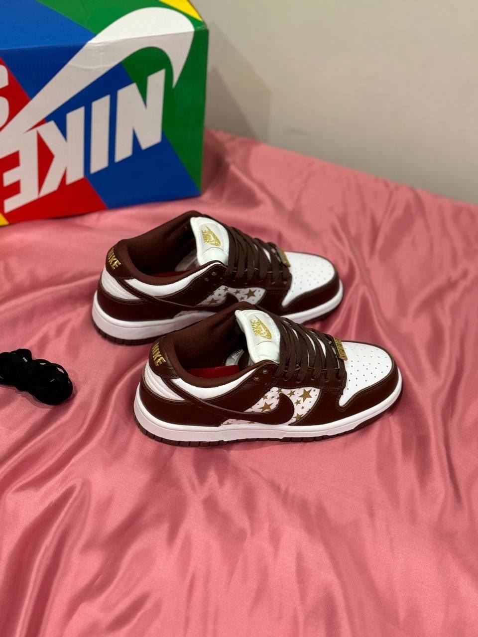 dunk low nike,nike dunk low sb x supreme "barkroot brown",nike supreme,кроссовки,nike sb dunk low