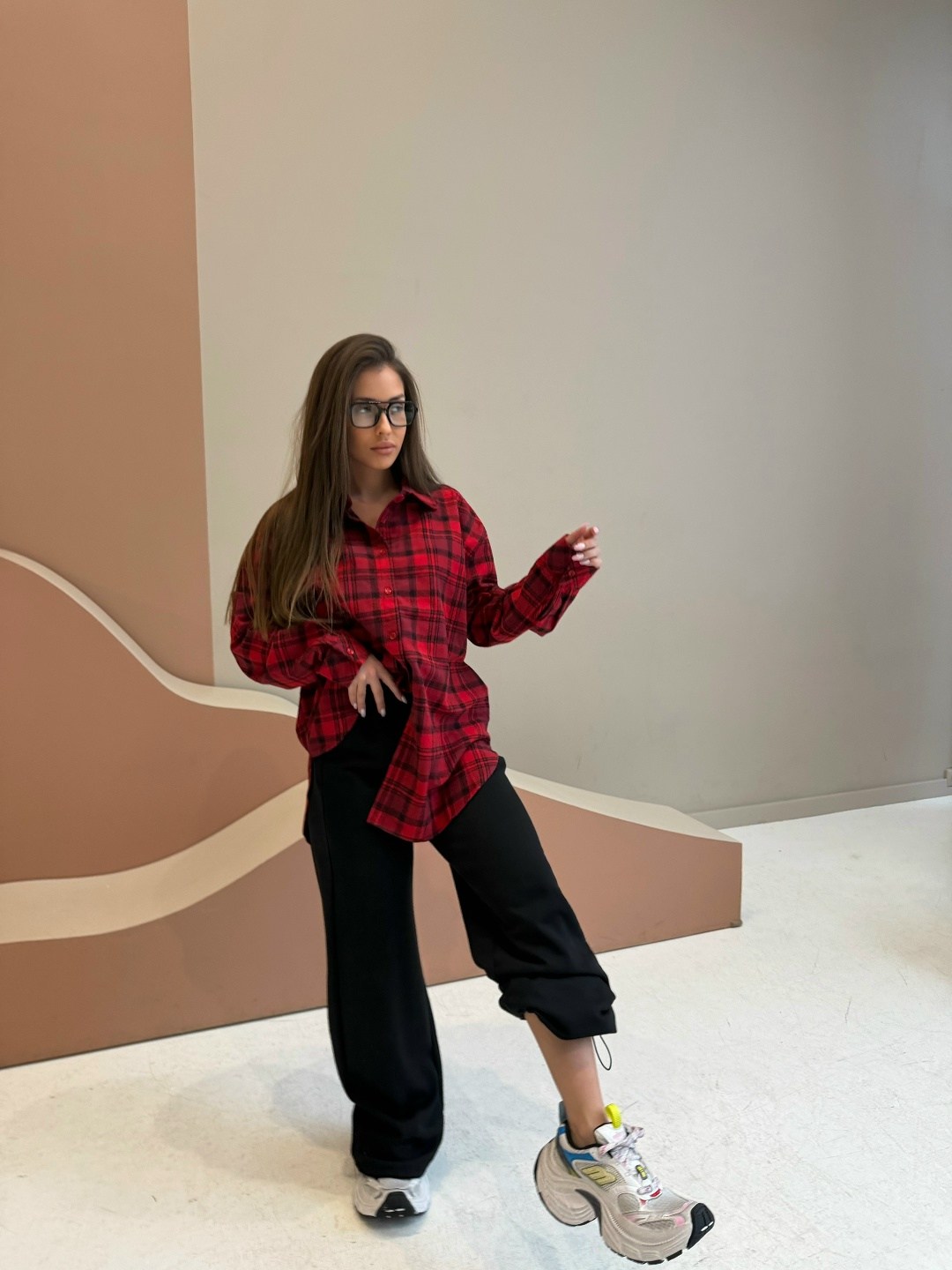женская рубашка в клетку,рубашка женская в клетку оверсайз,женская рубашка в красную клетку,женская рубашка,рубашка оверсайз в клетку balenciaga cool casual wear