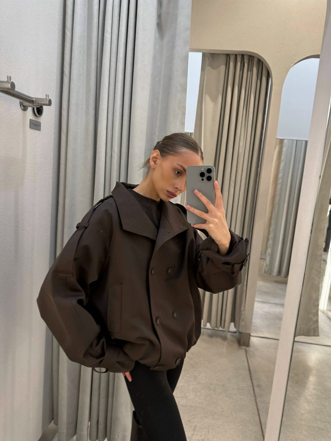 повседневная куртка,куртка свободного кроя,женская куртка,бежевая куртка,куртка