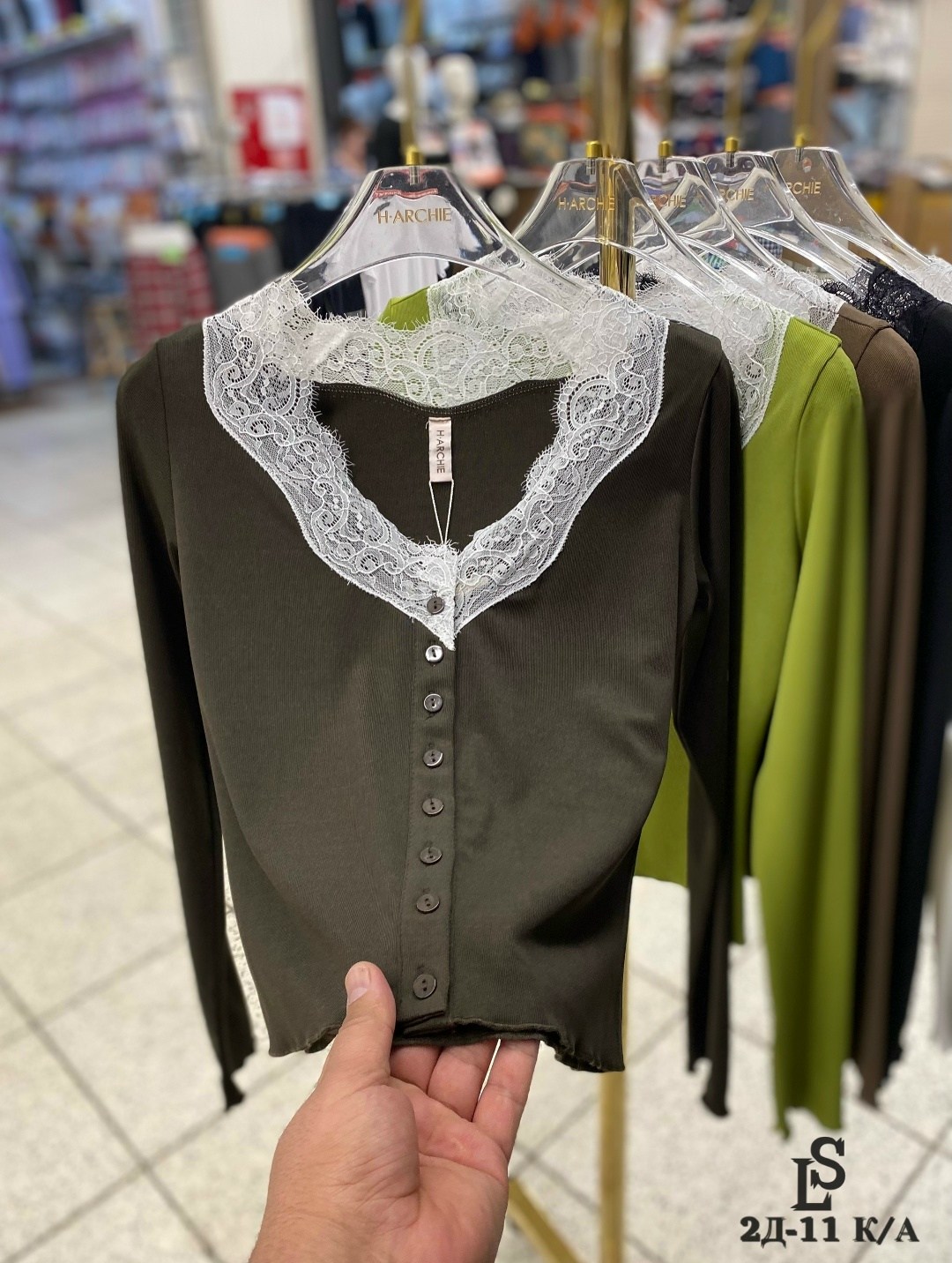 женская блузка,кружевная блузка,блузка с кружевной отделкой,блузка,женская блузка с оборками