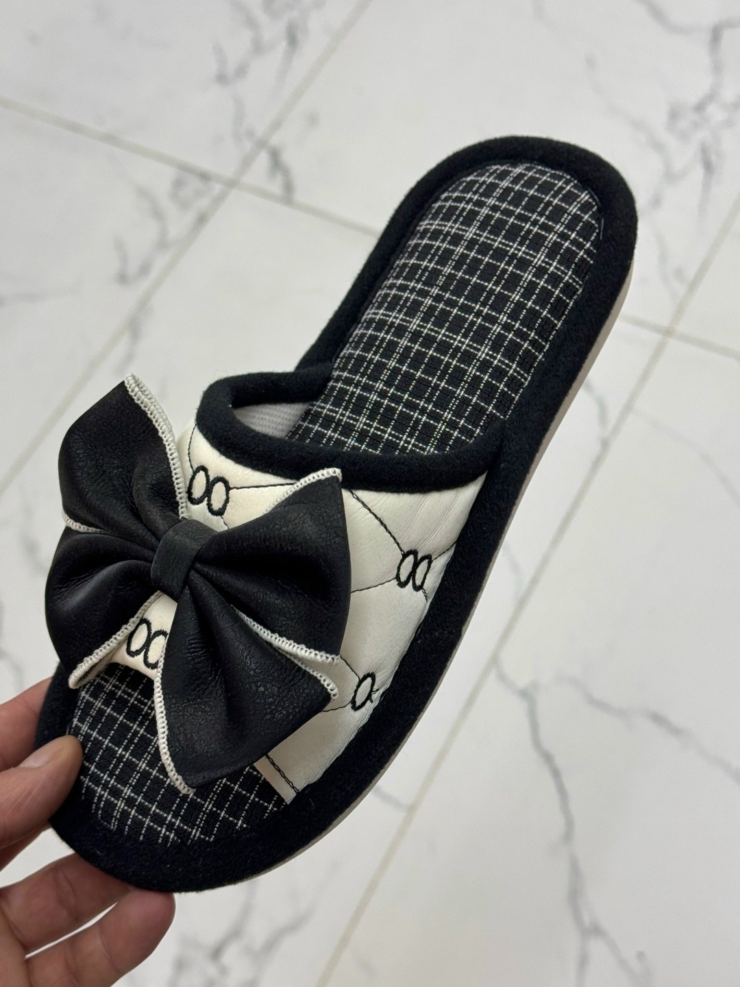 тапочки домашние,тапочки женские,,домашние женские тапочки,тапочки модные